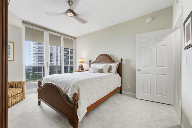 Image 13 of 16 For 3200 Ocean Blvd  906