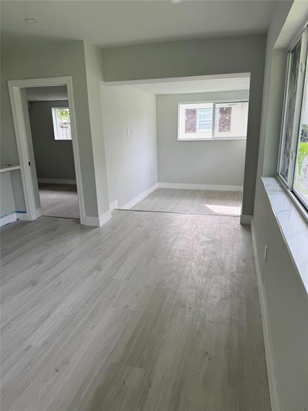 Image 10 of 22 For 8560 126th Ter