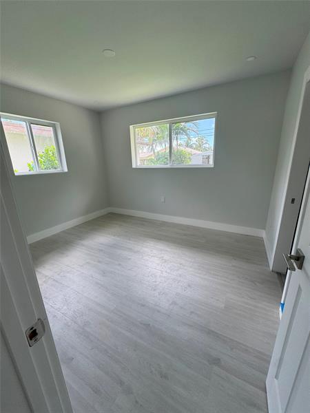 Image 11 of 22 For 8560 126th Ter