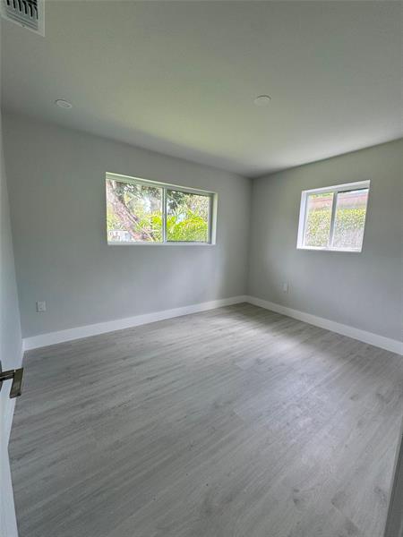 Image 16 of 22 For 8560 126th Ter