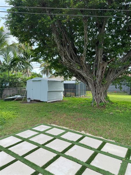 Image 21 of 22 For 8560 126th Ter