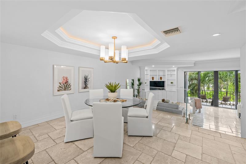 Image 12 of 54 For 4401 Ocean Boulevard  16