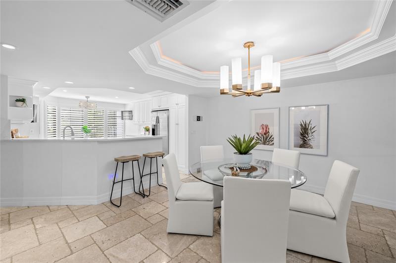 Image 17 of 54 For 4401 Ocean Boulevard  16