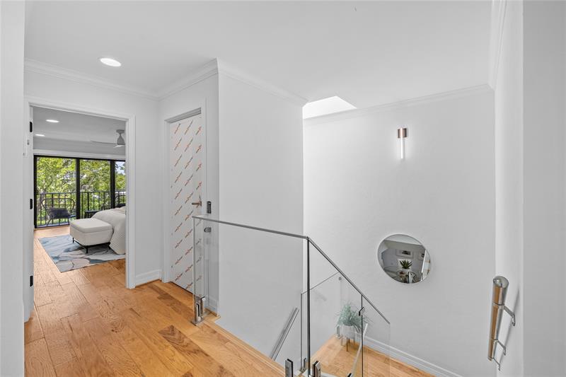 Image 22 of 54 For 4401 Ocean Boulevard  16