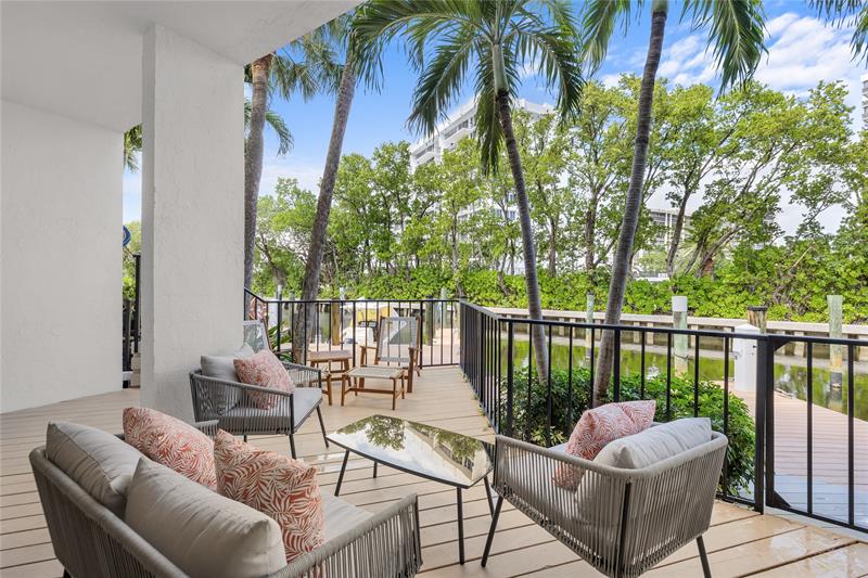 Image 33 of 54 For 4401 Ocean Boulevard  16