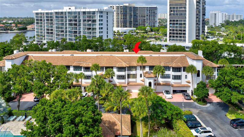 Image 48 of 54 For 4401 Ocean Boulevard  16