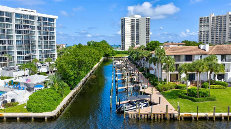 Image 53 of 54 For 4401 Ocean Boulevard  16