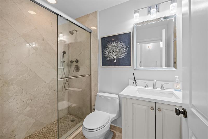 Image 7 of 54 For 4401 Ocean Boulevard  16