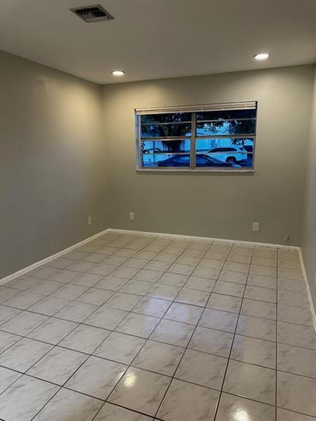 Image 8 of 15 For 8-10 12th St  2