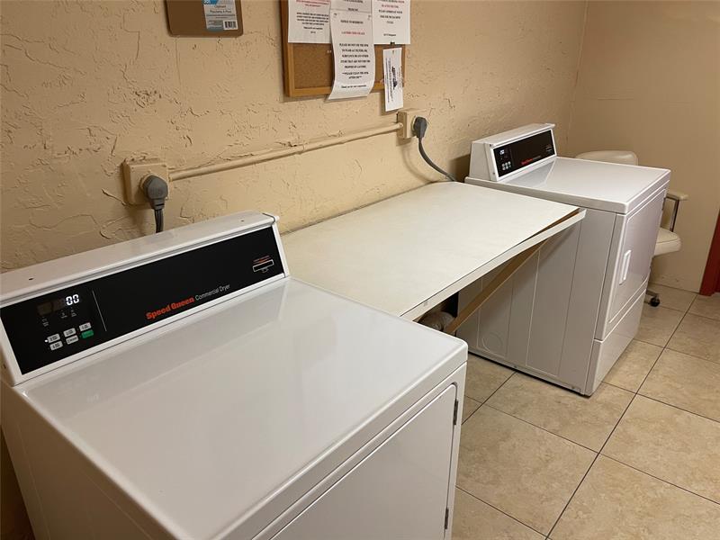 Image 42 of 47 For 1025 Country Club Dr  407
