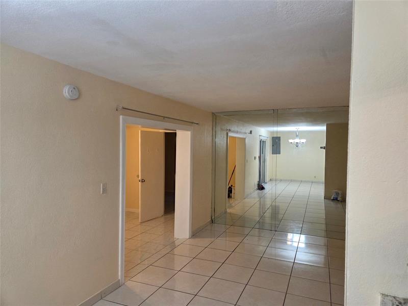 Image 10 of 27 For 7818 7th Ct  