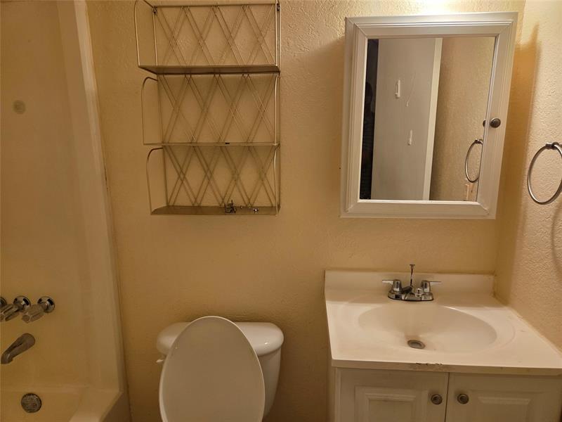 Image 11 of 27 For 7818 7th Ct  