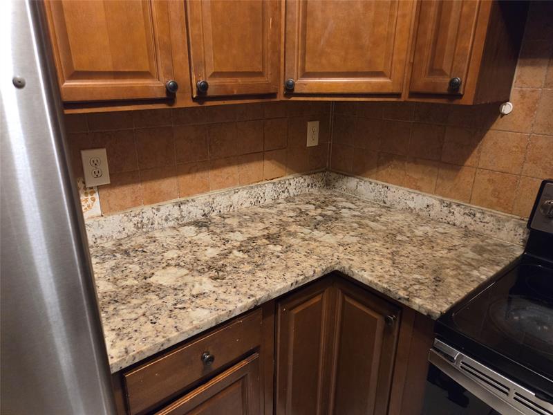 Image 17 of 27 For 7818 7th Ct  