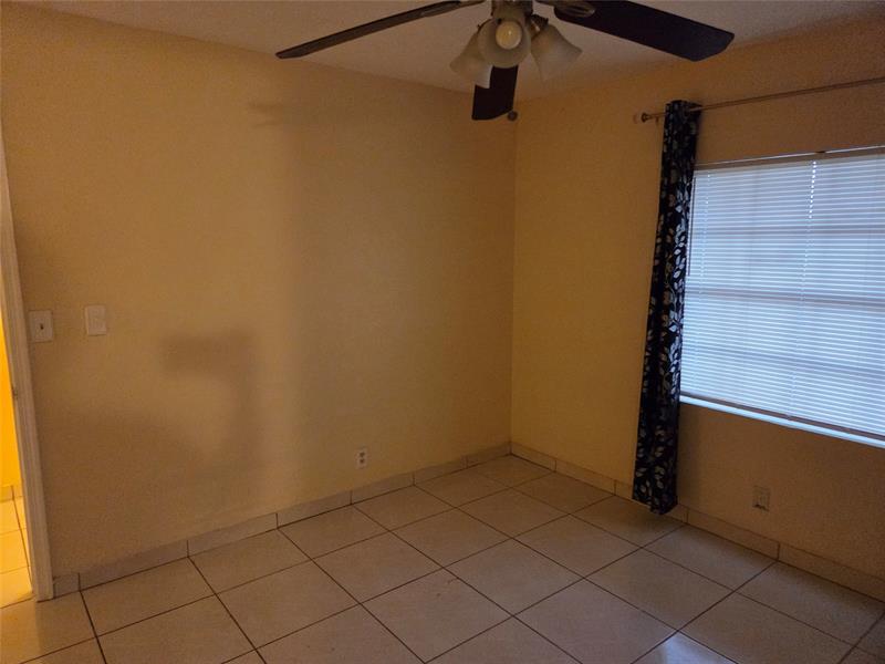 Image 24 of 27 For 7818 7th Ct  