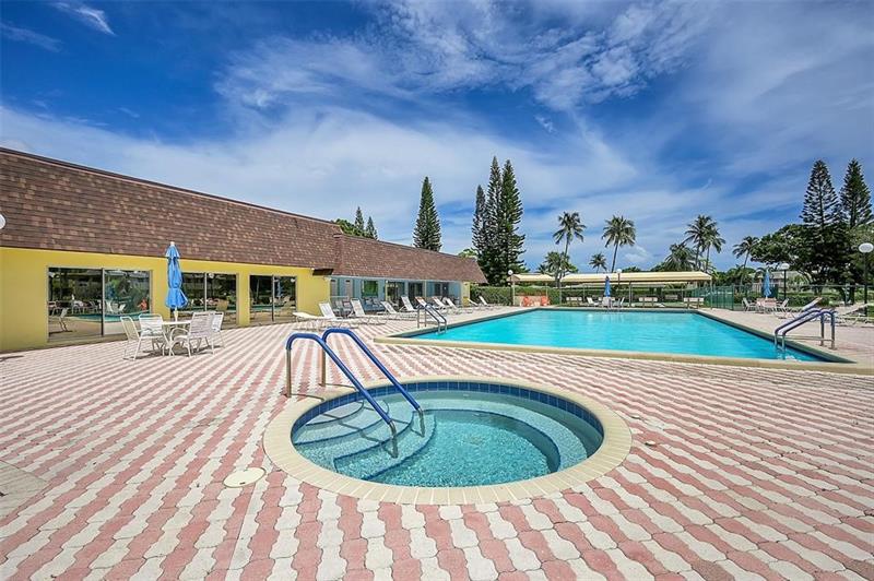 Image 28 of 32 For 1001 Flame Vine Avenue  201