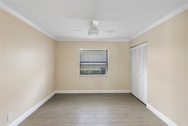 Image 11 of 15 For 11362 3rd Pl
