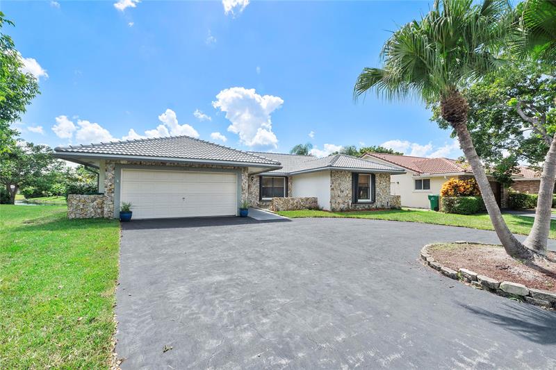 Image 3 of 15 For 11362 3rd Pl