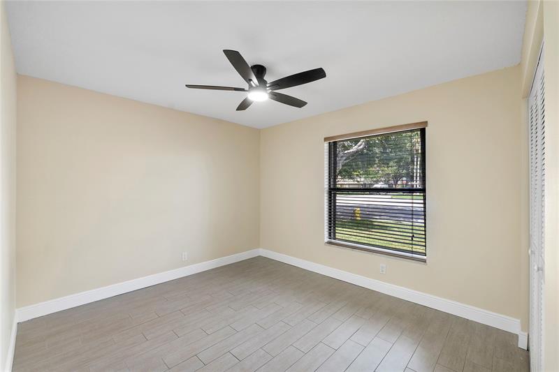 Image 6 of 15 For 11362 3rd Pl