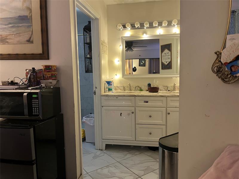 Image 27 of 46 For 9795 Whippoorwill Trl