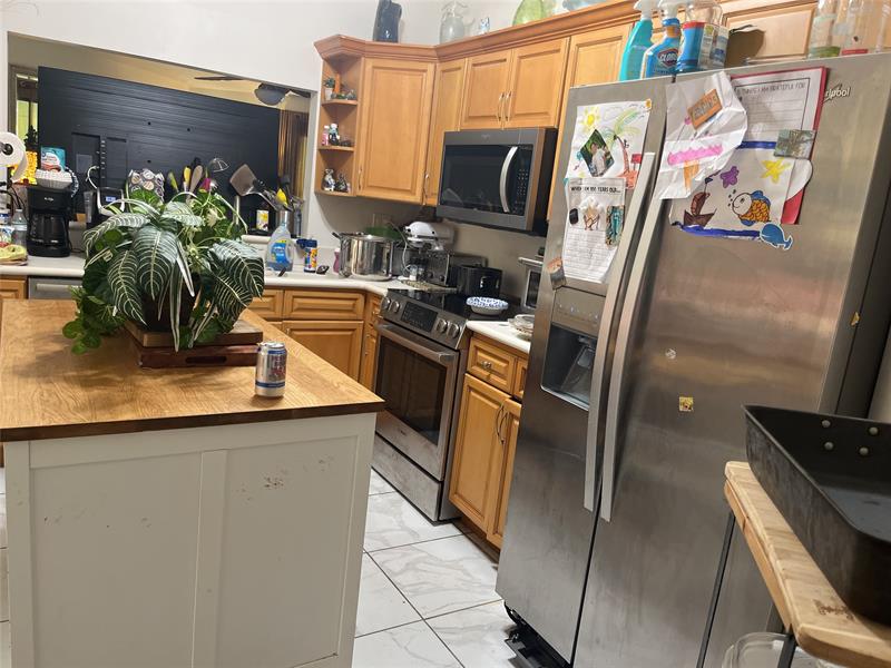 Image 33 of 46 For 9795 Whippoorwill Trl