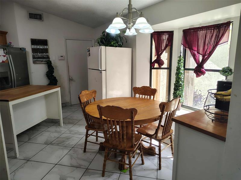 Image 34 of 46 For 9795 Whippoorwill Trl