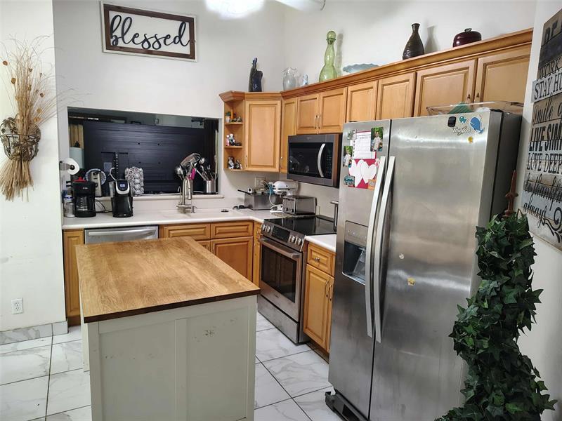 Image 40 of 46 For 9795 Whippoorwill Trl