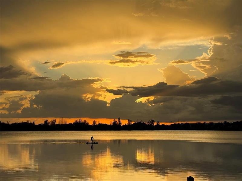 Image 50 of 61 For 112 Lake Emerald  206