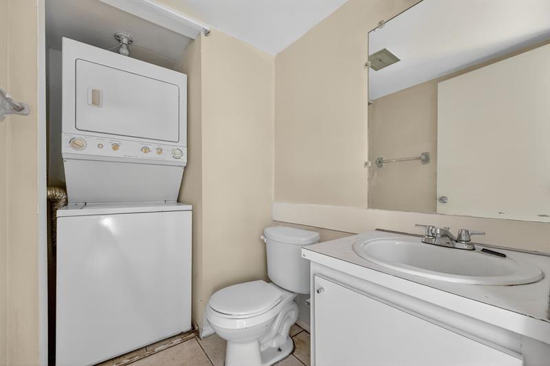 Image 16 of 25 For 2218 58th Ave  27a