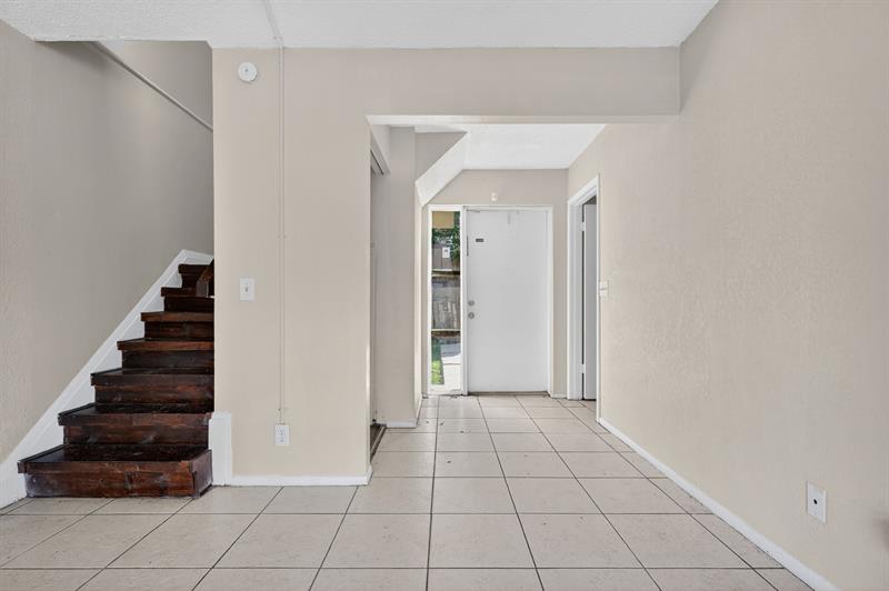 Image 17 of 25 For 2218 58th Ave  27a