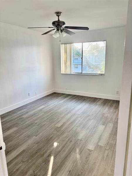 Image 21 of 25 For 2218 58th Ave  27a