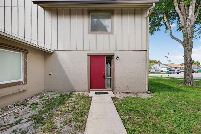 Image 5 of 25 For 2218 58th Ave  27a