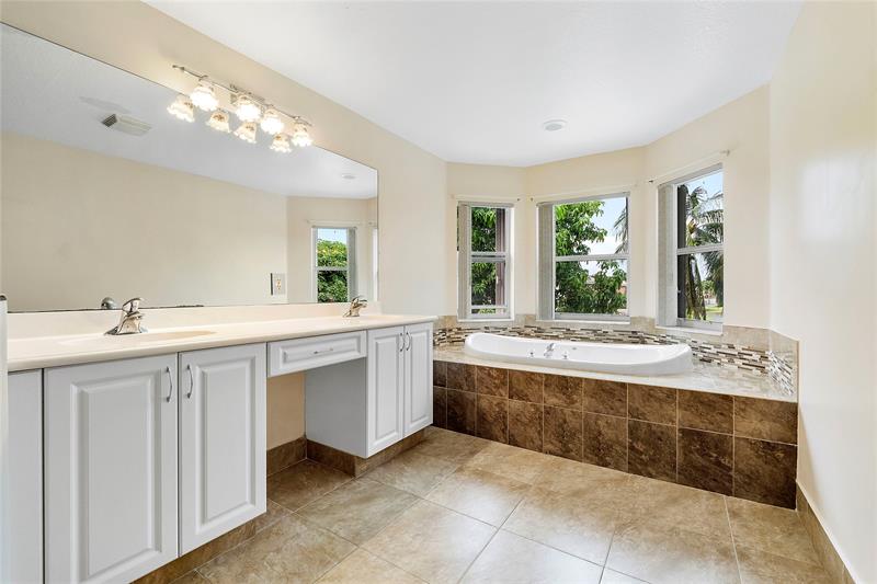 Image 34 of 47 For 6911 Sea Daisy Dr