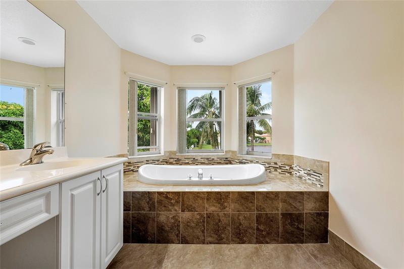 Image 35 of 47 For 6911 Sea Daisy Dr