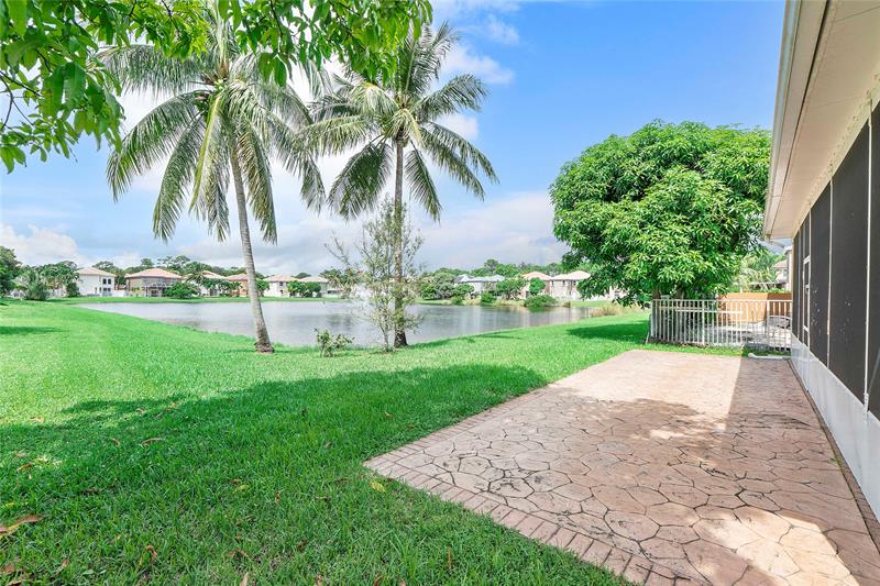 Image 7 of 47 For 6911 Sea Daisy Dr