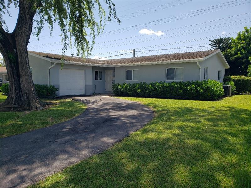 Image 3 of 28 For 1105 Merion Pl