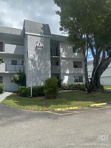 Details for 8205 61st St, Tamarac, FL 33321