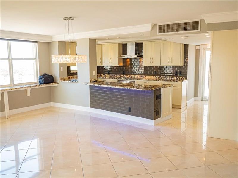 Image 12 of 38 For 328 Ocean Blvd  1008
