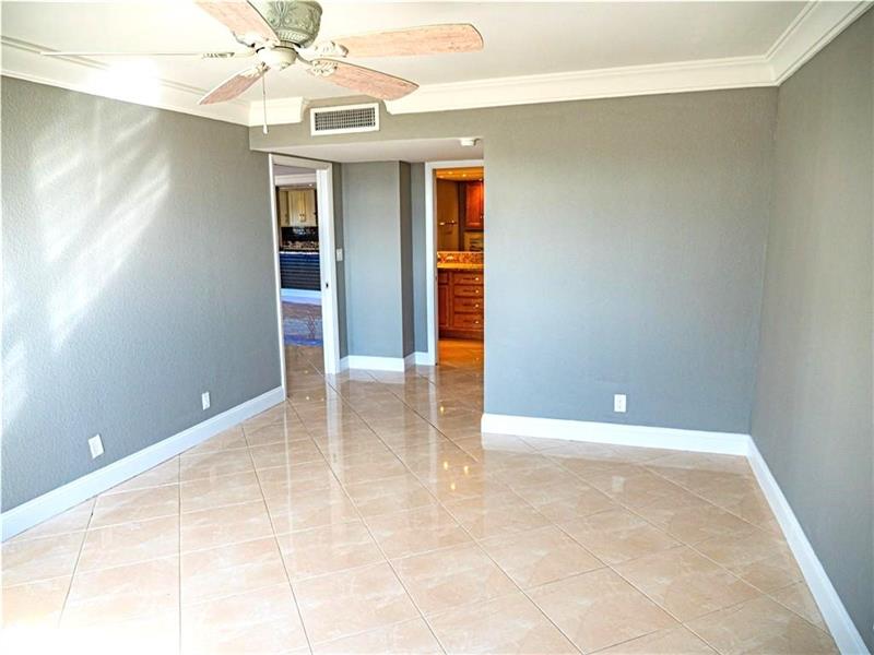 Image 14 of 38 For 328 Ocean Blvd  1008