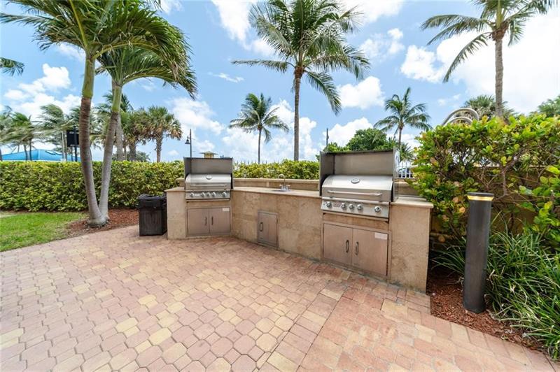 Image 22 of 38 For 328 Ocean Blvd  1008
