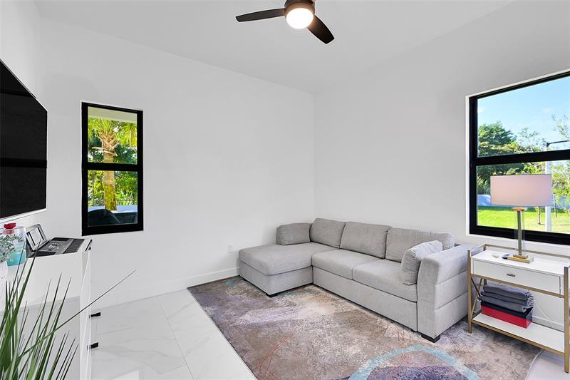 Image 15 of 47 For 12300 Rhino Oaks Drive