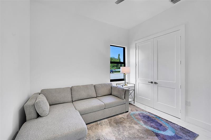 Image 16 of 47 For 12300 Rhino Oaks Drive