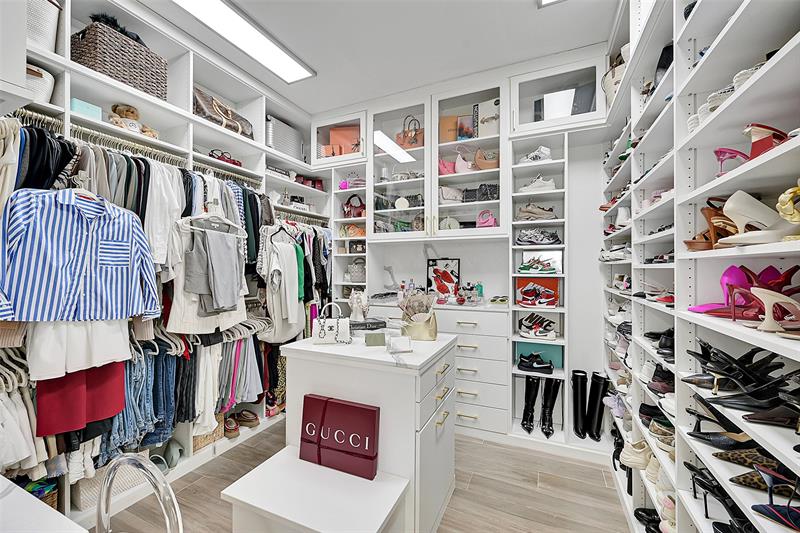 Image 3 of 47 For 12300 Rhino Oaks Drive