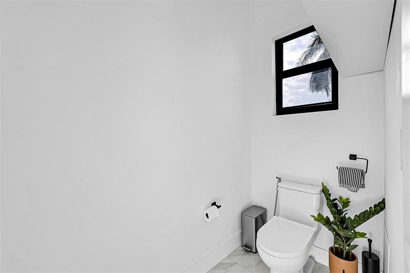 Image 32 of 47 For 12300 Rhino Oaks Drive