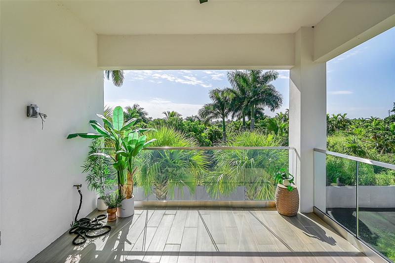 Image 33 of 47 For 12300 Rhino Oaks Drive