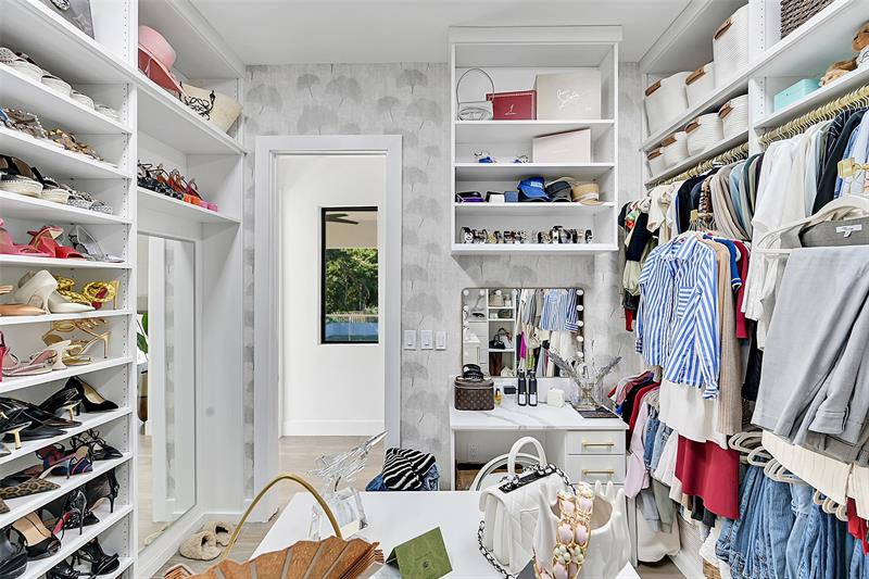 Image 35 of 47 For 12300 Rhino Oaks Drive