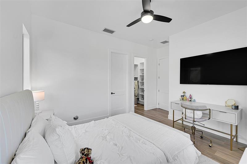 Image 38 of 47 For 12300 Rhino Oaks Drive