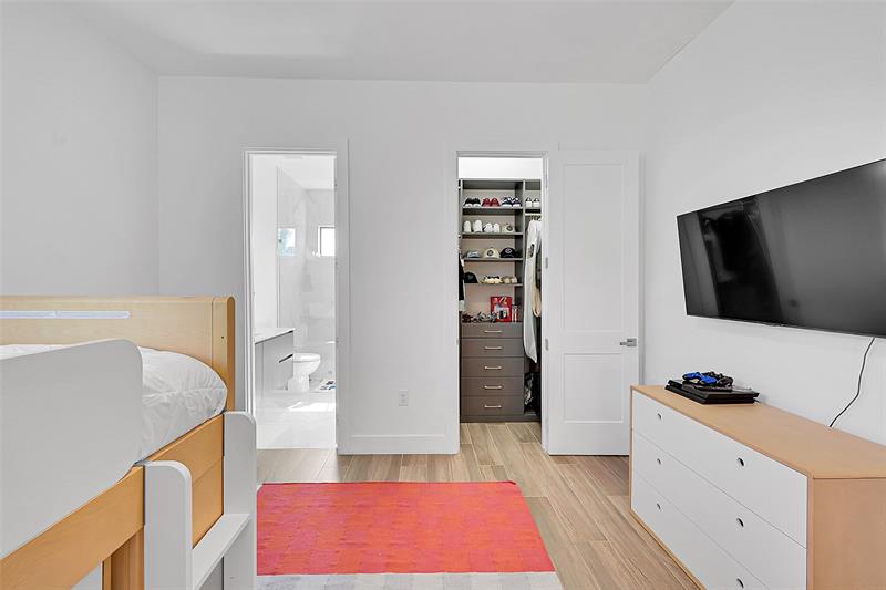 Image 41 of 47 For 12300 Rhino Oaks Drive