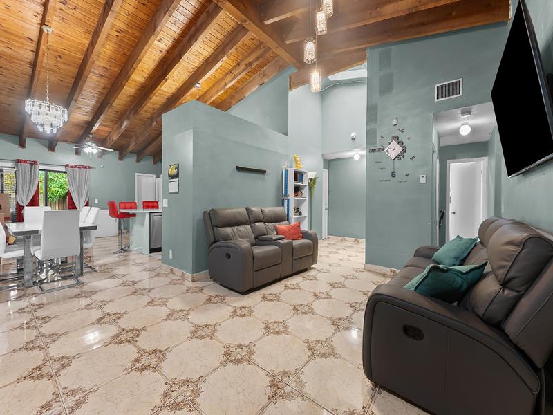 Image 6 of 18 For 6314 29th Ct