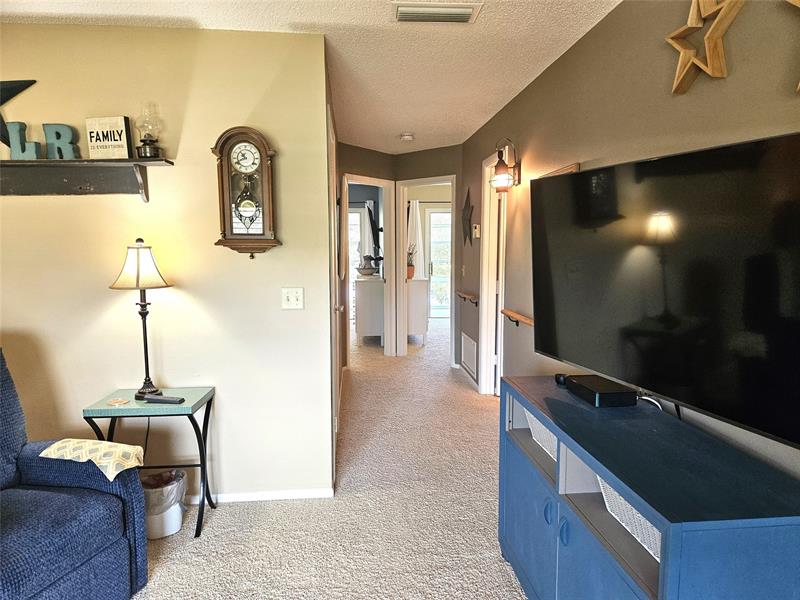 Image 14 of 36 For 15 Vista Gardens Trl  206