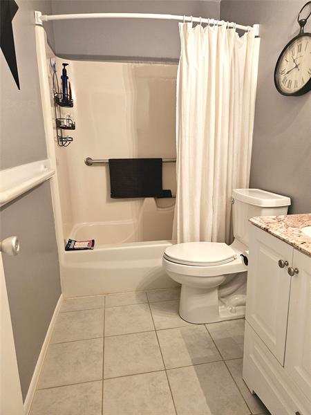 Image 25 of 36 For 15 Vista Gardens Trl  206